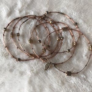 Seasonal whispers Bracelets